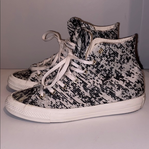 Converse Shoes - Converse All Star  black and white hightops